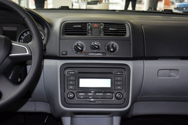 2014款斯柯达晶锐1.4L手动晶灵版