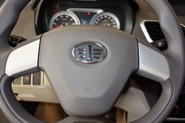 2014款夏利N5 1.3L手动舒适型