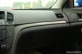 2009款别克新君威1.6T精英运动版