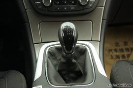 2009款别克新君威1.6T精英运动版
