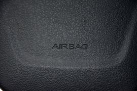 2012款MG5 1.5L自动豪华版