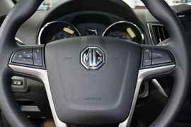 2012款MG5 1.5L自动豪华版