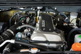 2014款铃木吉姆尼1.3L四驱手动