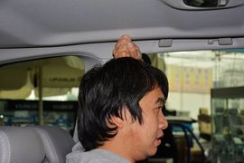 2013款斯巴鲁森林人2.0T自动尊贵导航版
