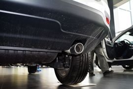 2014款Jeep指南者2.4L四驱豪华导航版 改款