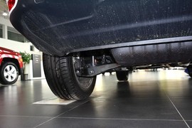 2014款Jeep指南者2.4L四驱豪华导航版 改款