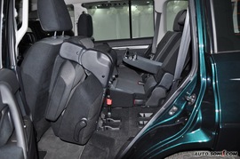 2010款三菱帕杰罗长轴3.0L豪华版