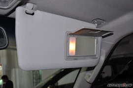 2010款三菱帕杰罗长轴3.0L豪华版