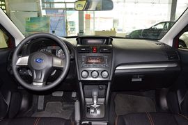 2014款斯巴鲁XV 2.0L自动舒适版
