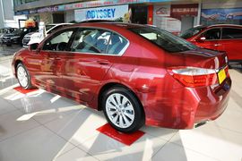 2014款本田雅阁2.4L EXN豪华导航版