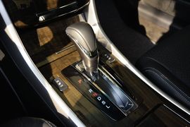 2014款本田雅阁2.4L EXN豪华导航版