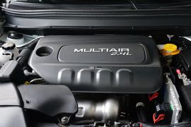 2014款Jeep自由光2.4L都市版