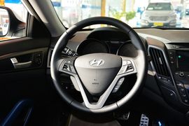 2012款现代飞思Veloster 1.6T自动尊享版