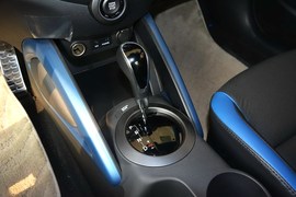 2012款现代飞思Veloster 1.6T自动旗舰版