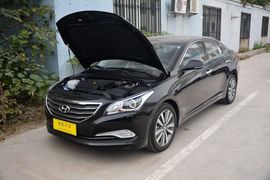 2014款现代名图2.0L自动至尊型