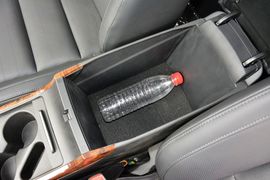2014款现代名图2.0L自动至尊型
