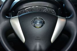 2011款日产骐达1.6L手动智能型