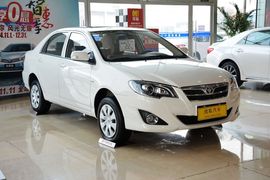 2013款丰田花冠EX 1.6L手动卓越版