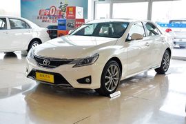 2013款丰田锐志2.5V尚锐导航版