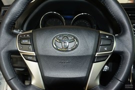 2013款丰田锐志2.5V尚锐导航版