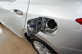 2014款丰田卡罗拉1.6L手动GLX-i