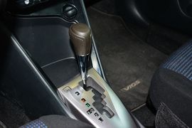 2014款丰田威驰1.3L自动智尚版