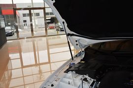 2014款捷豹XJL 2.0T两驱尊享商务版