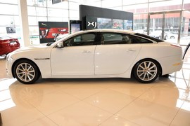 2014款捷豹XJL 2.0T两驱尊享商务版