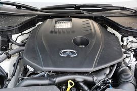2015款英菲尼迪Q50L 2.0T豪华版