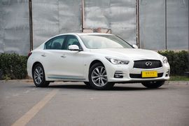 2015款英菲尼迪Q50L 2.0T豪华版