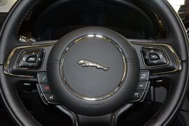 2014款捷豹XJL 2.0T两驱尊享商务版