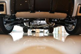 2015款路虎揽胜极光2.0T 5门耀动版