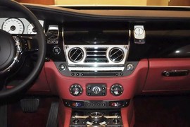 2014款劳斯莱斯古思特6.6T加长版