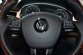 2011款大众途锐3.0TSI V6豪华型