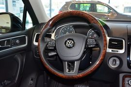 2011款大众途锐3.0TSI V6豪华型