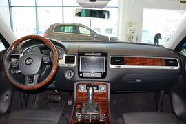 2011款大众途锐3.0TSI V6豪华型