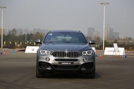 2015款X6 xDrive50iM运动型成都试驾组图