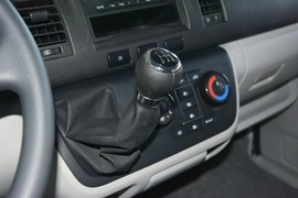 2013款金杯新海狮2.0L豪华型 国V