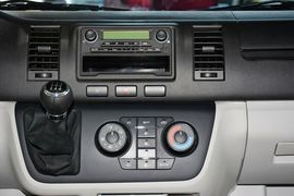 2013款金杯新海狮2.0L豪华型 国V