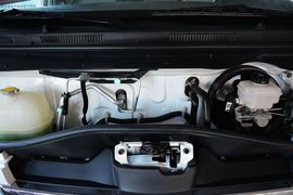 2012款金杯大海狮2.4L汽油版L旗舰型国IV到店实拍