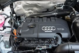 2015款奥迪Q3 35TFSI quattro舒适型