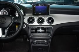 2015款奔驰GLA200