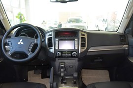 2015款三菱帕杰罗3.0L精英超越版 国V