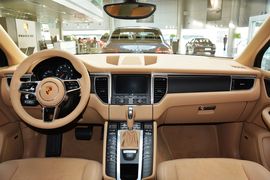 2014款保时捷Macan 2.0T