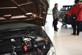 2014款标致301 1.6L手动豪华版