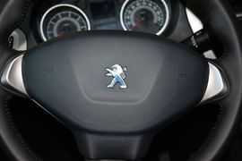 2014款标致301 1.6L手动豪华版