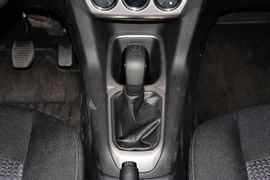 2014款标致301 1.6L手动豪华版