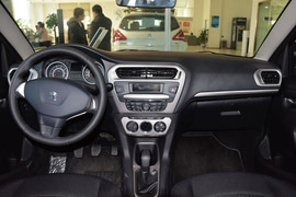 2014款标致301 1.6L手动豪华版