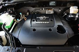 2015款海马S7 2.0L自动智尚型