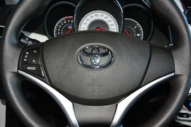 2015款丰田威驰1.5L自动智享星光版